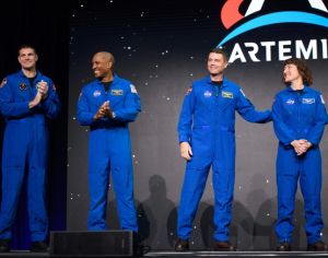 Christian Astronaut Will Pilot First Crewed Moon Mission in Over 50 Years